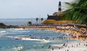 Praia do Farol da Barra